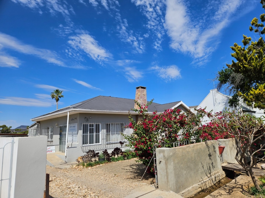 4 Bedroom Property for Sale in Prince Albert Western Cape